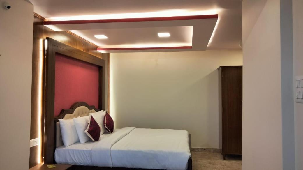 Kstdc Hotel Mayura Pine Top Nandi Hills Экстерьер фото